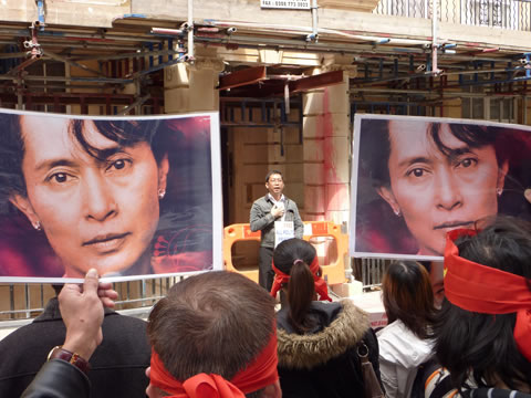 protest for political prisoner